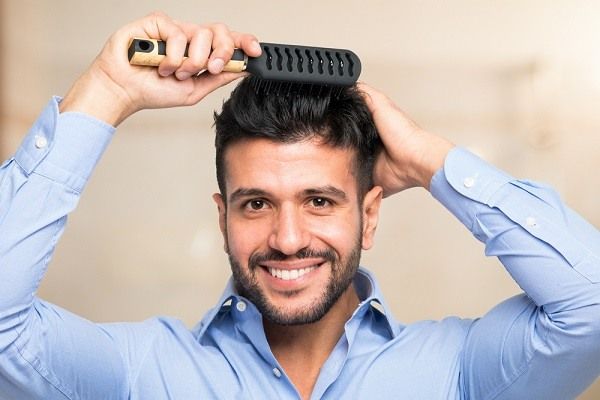 مميزات وعيوب عملية زراعة الشعر في البحرين