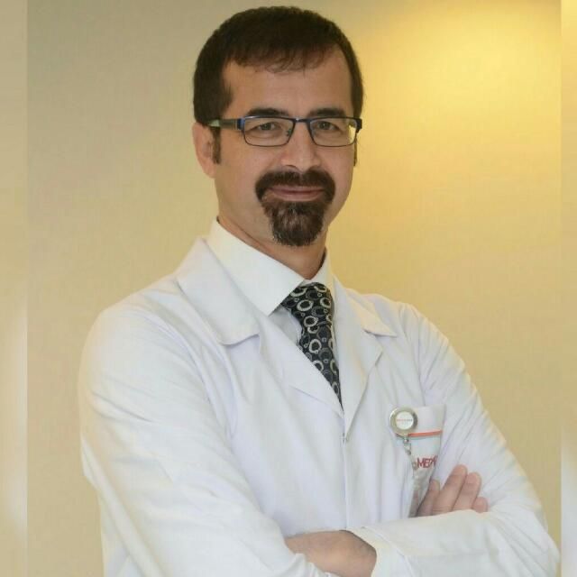Dr Ertugul SEYMAN دكتور زراعة الشعر