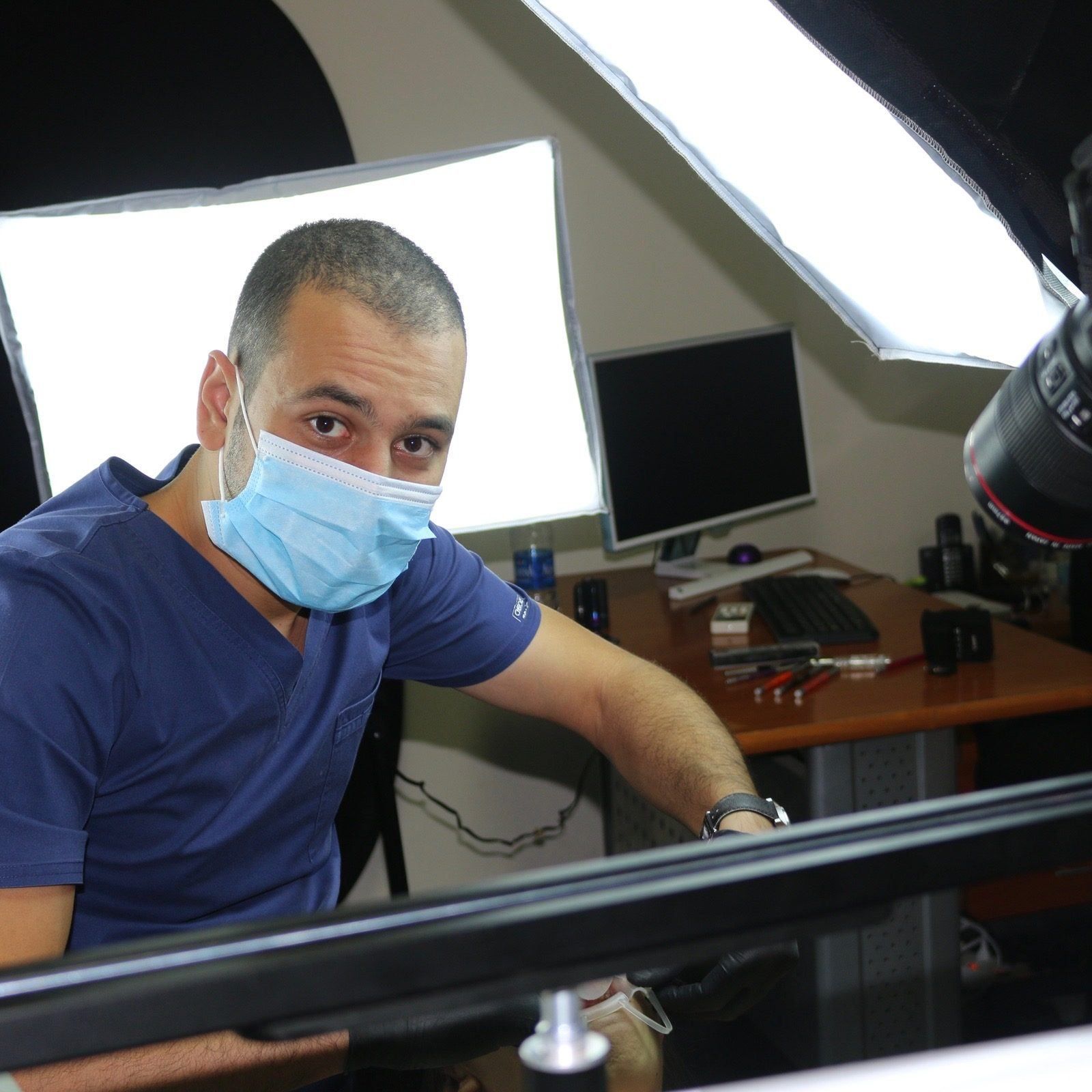 الدكتور كريم بكير - افضل دكتور اسنان في مصر