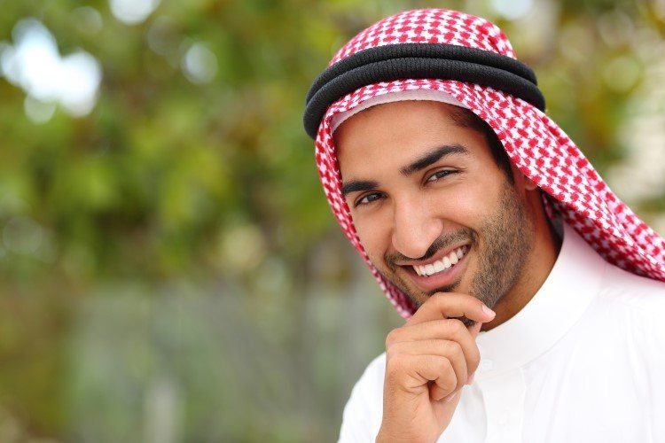 مميزات وعيوب هوليود سمايل في دبي