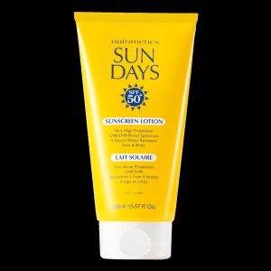 كريم NEW SPF 50+ Sunscreen Lotion من إنتاج QMS Medicosmetics