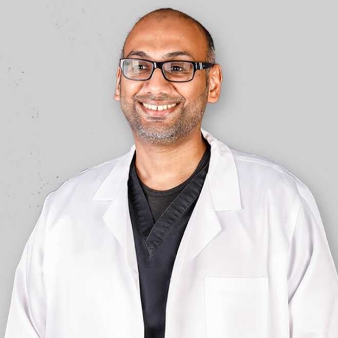 الدكتور أحمد المحمادي