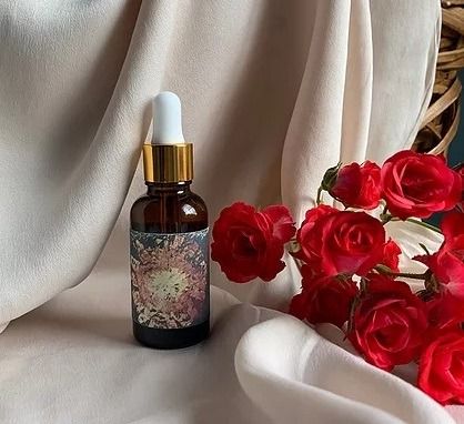 The Rejuvenation Oil. The Love Potion with 660 roses من  Health Witch's 