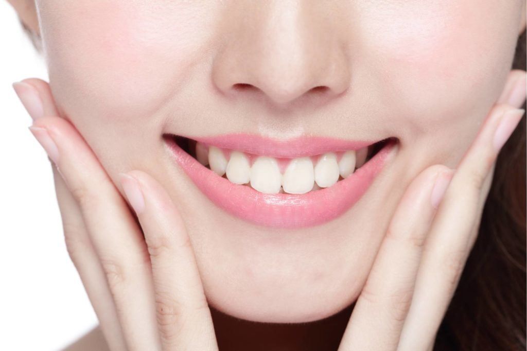 ترشيحات بافضل الاماكن لإجراء عملية نحت الأسنان
