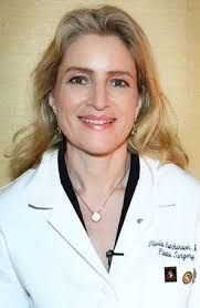 الدكتورة أوليفيا هتشينسون Dr Olivia Hutchinson أفضل أطباء شفط الدهون في نيويورك