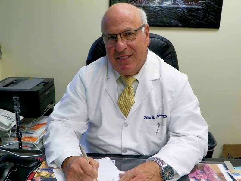دكتور بيتر نيومان Dr. Peter R. Neumann أفضل أطباء التجميل في نيويورك