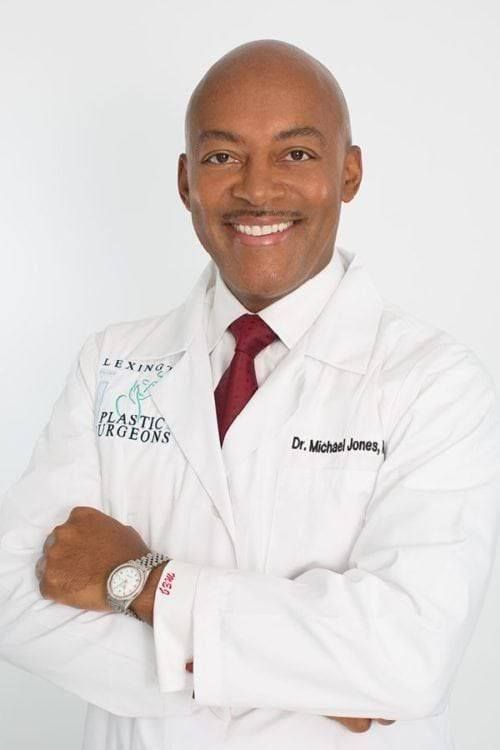 دكتور مايكل جونز Dr. Michael Jones أفضل أطباء التجميل في نيويورك