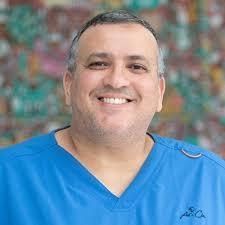 مركز الدكتور محمد التاجموعتي لطب وجراحة الأسنان