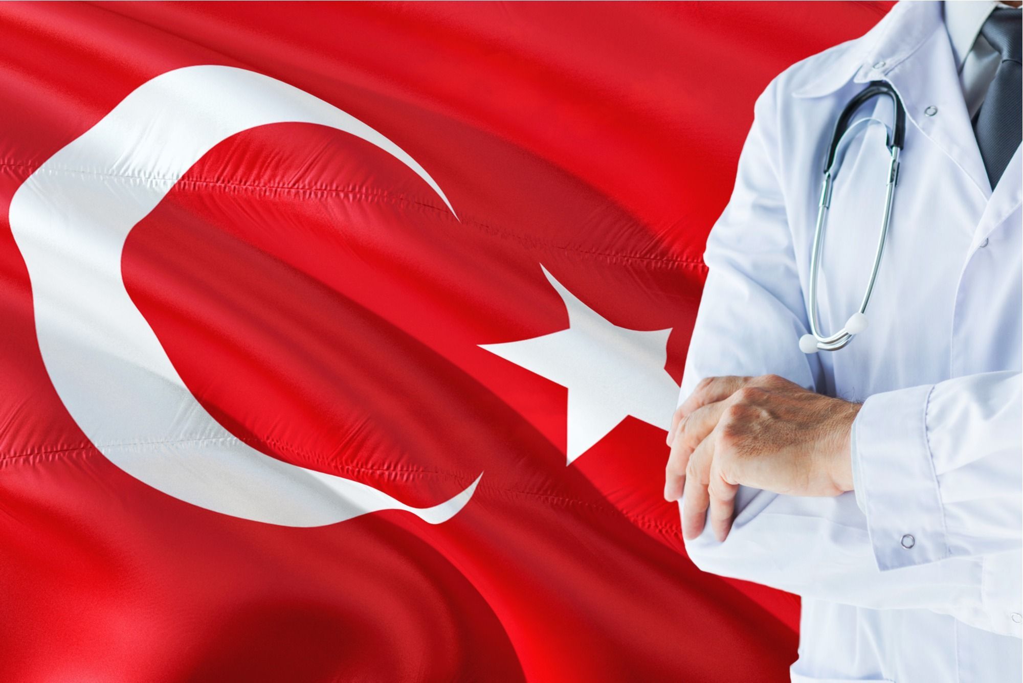 كيف تختار افضل دكتور زراعة اسنان في تركيا؟