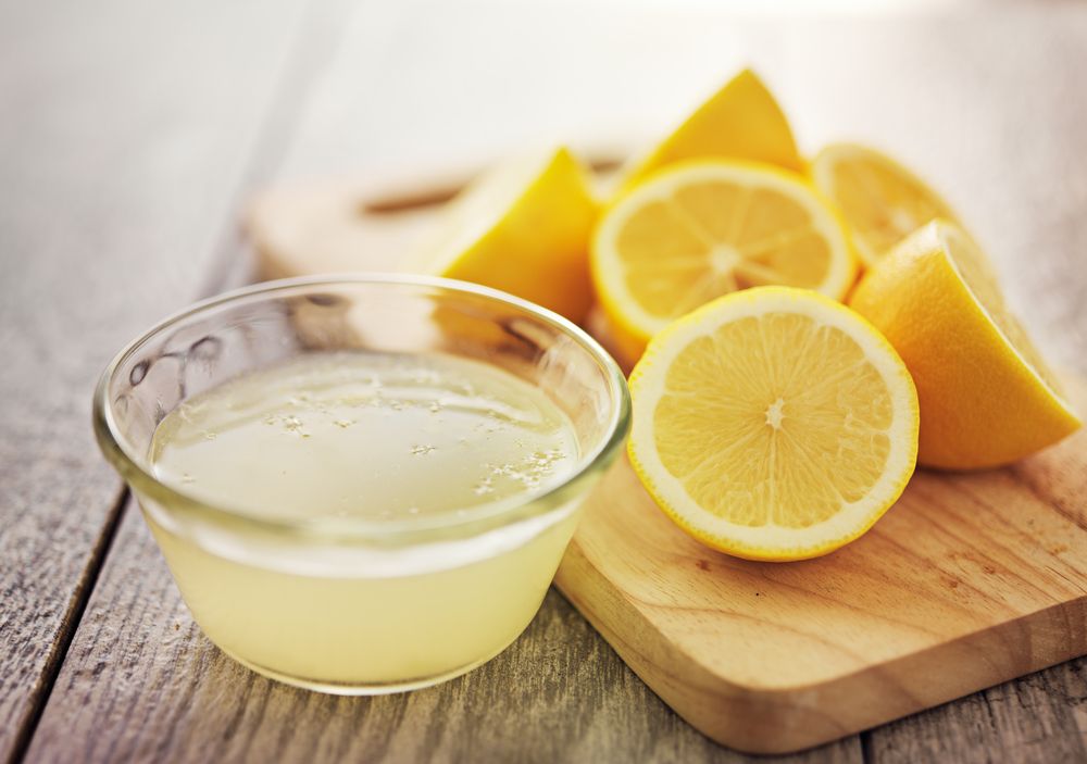 عصير الليمون لعلاج عيون السمكة