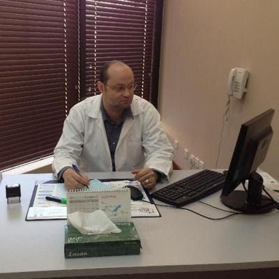 الدكتور أحمد صقر Dr. Ahmed Saqr