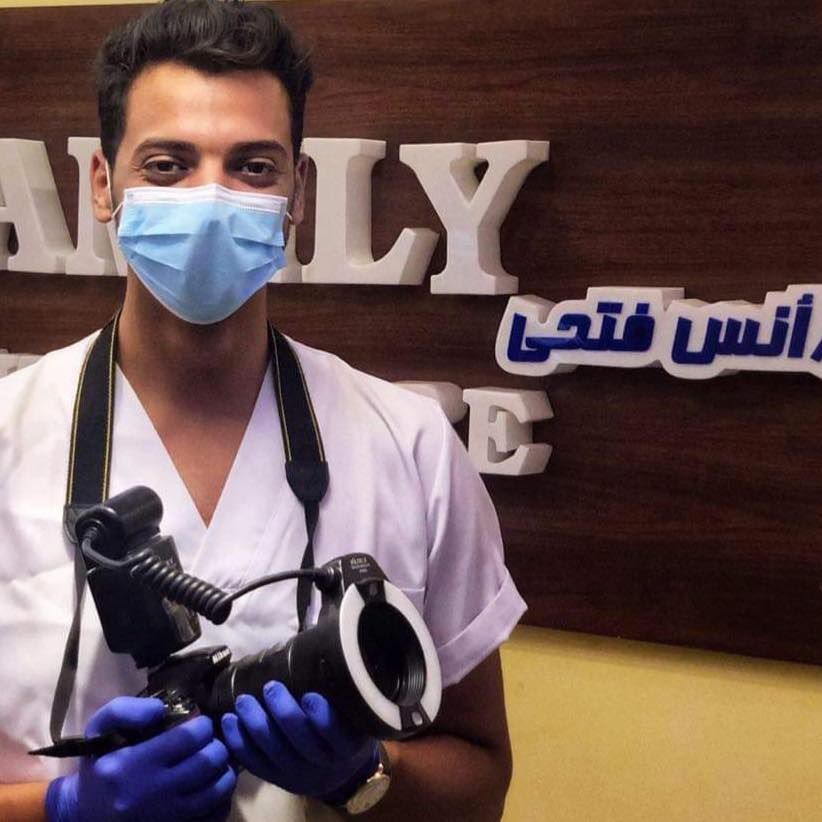 الدكتور أنس فتحي لعلاج و تجميل الأسنان Dr. Anas Fathy Dental Clinic
