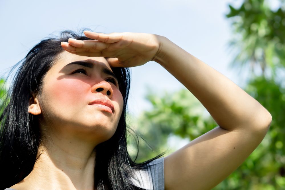 ⁨‎⁨تجنب التعرض لأشعة الشمس بعد استخدام كريم اكرتين⁩⁩
