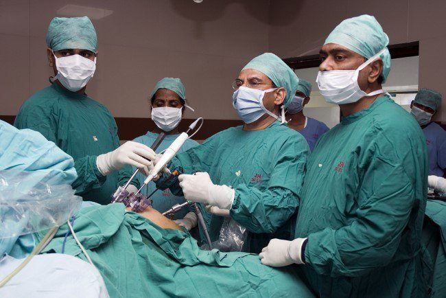 أفضل الأطباء الذين يجرون عملية تحويل مسار المعدة في العراق