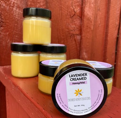 مستحضر العسل واللافندر الكريمي من Avalon Lavender Farm